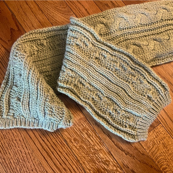Sage Beanie and Scarf Set - Picture 5 of 7